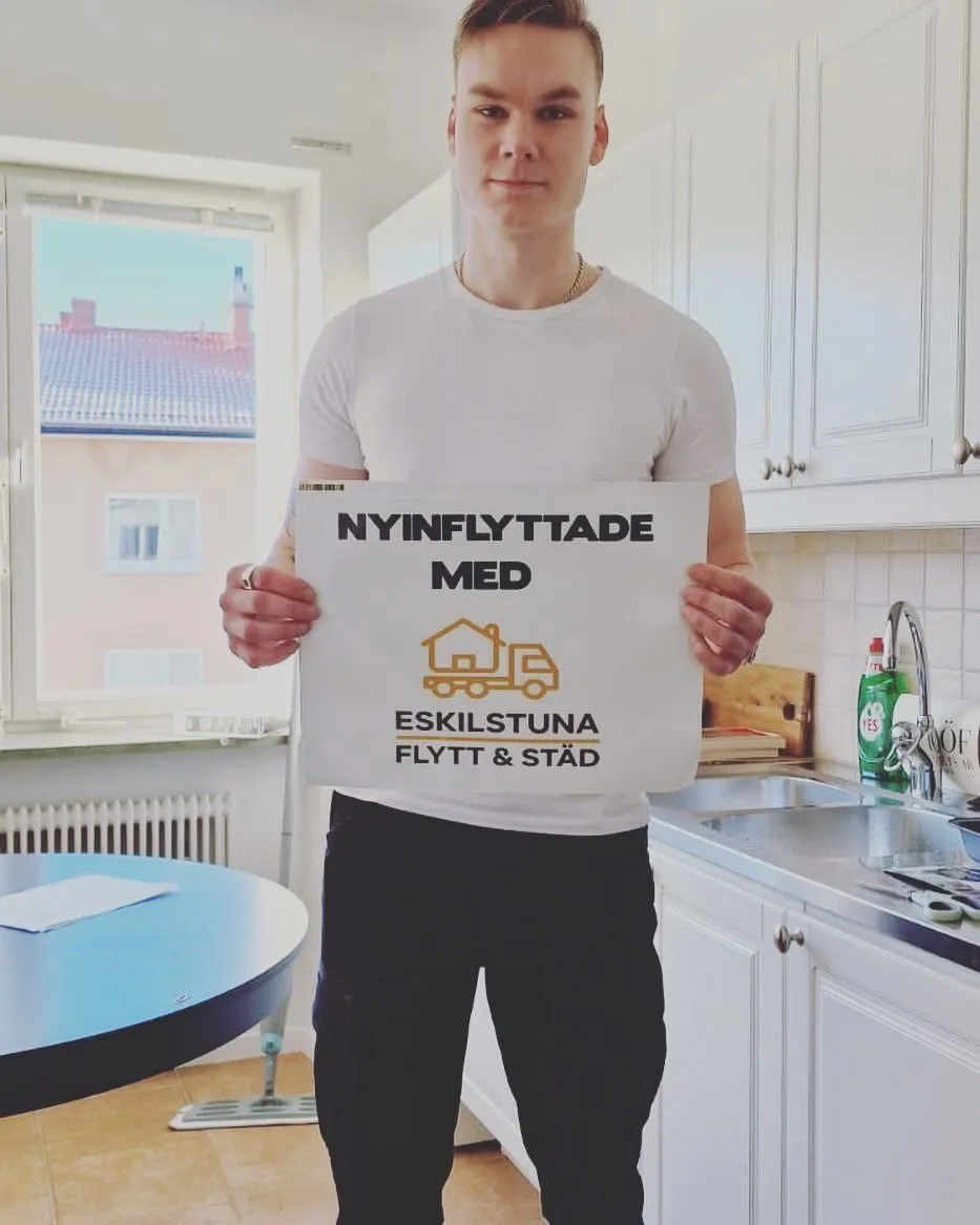 Nyinflyttad kund med välkomstvälkomstskylt