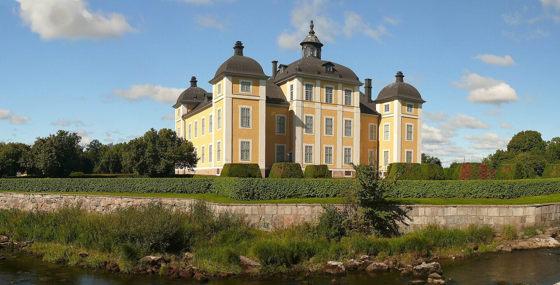Strömsholms slott i Hallstahammars kommun
